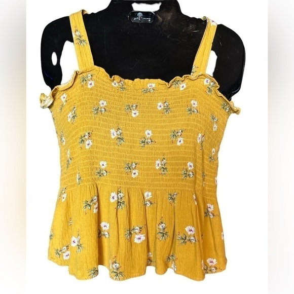 American Eagle Gold Floral Shirred Top - Picture 5 of 5